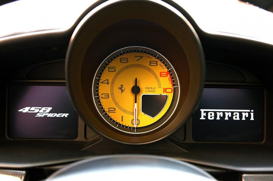  Ferrari 458 Spider 2012 года  (фото 78 из 136)